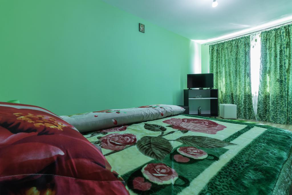 Conacul Lui Bulica Hotel Novaci-Străini Exterior photo