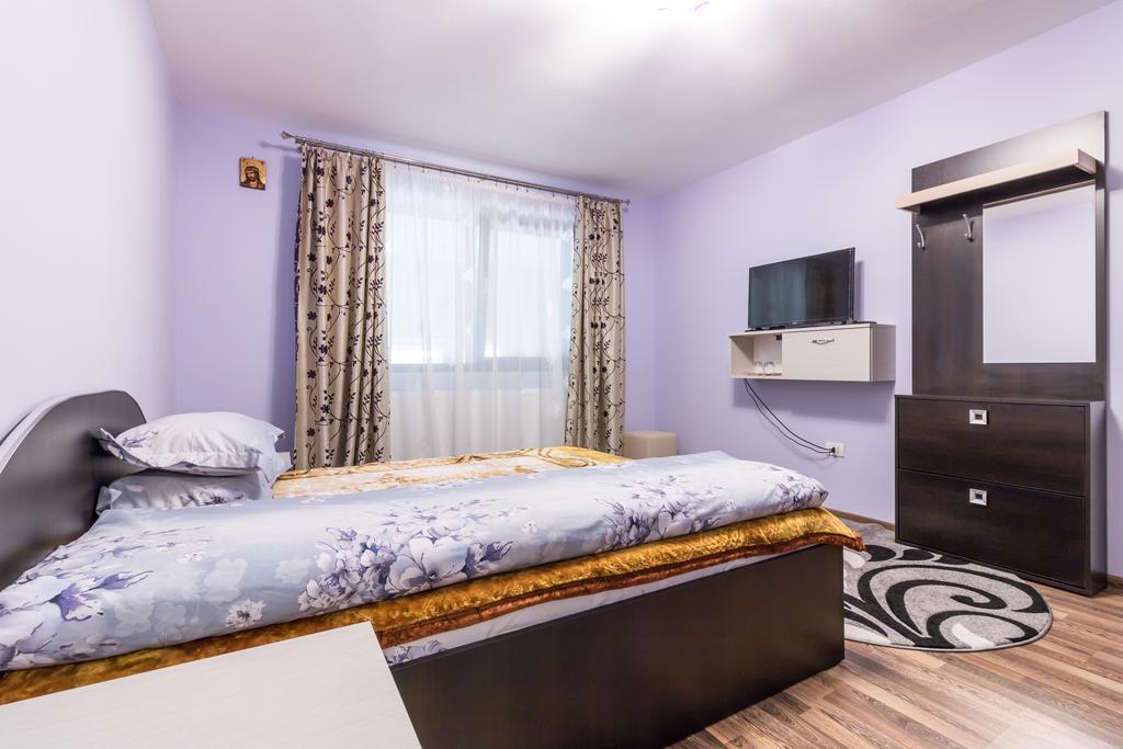 Conacul Lui Bulica Hotel Novaci-Străini Exterior photo
